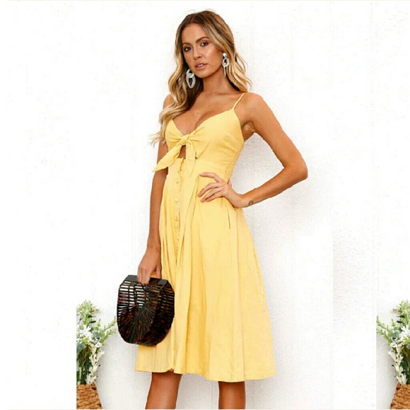 🌻HP🌻 Tie Front Swing Dress - Picture 2 of 8